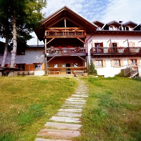 Hotel Rifugio Predaia Ai Todes'Ci Tres Exterior foto