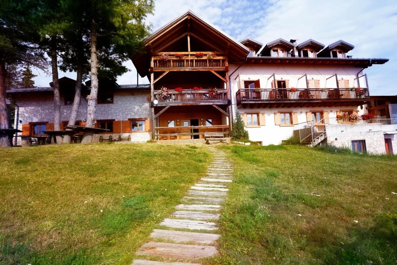 Hotel Rifugio Predaia Ai Todes'Ci Tres Exterior foto